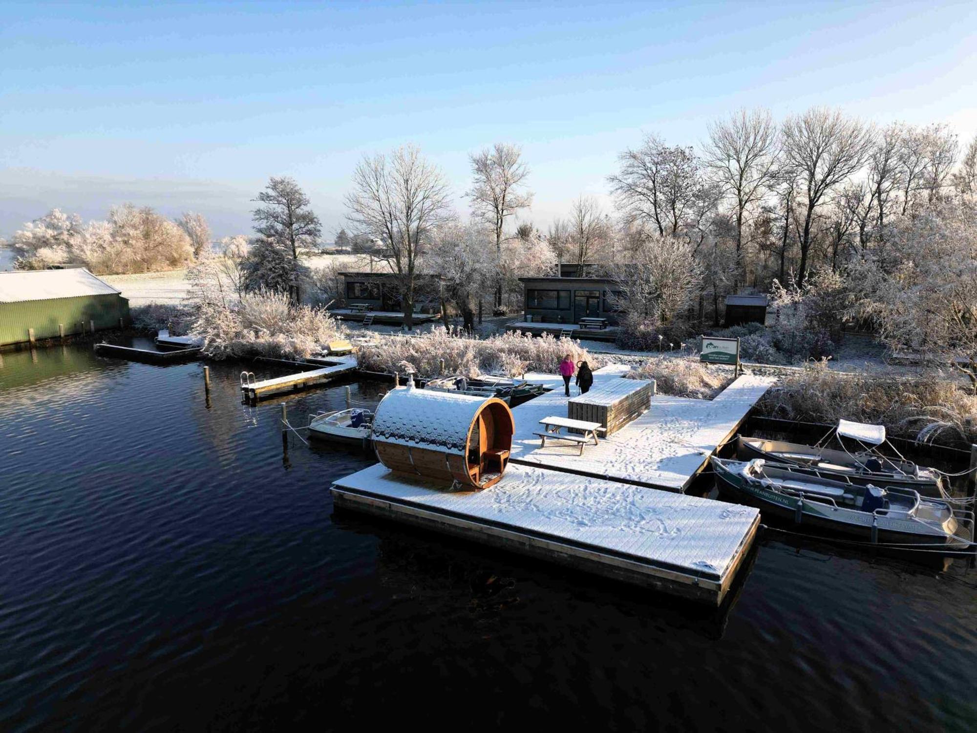 Pean-Buiten Waterlodges Nes  Extérieur photo