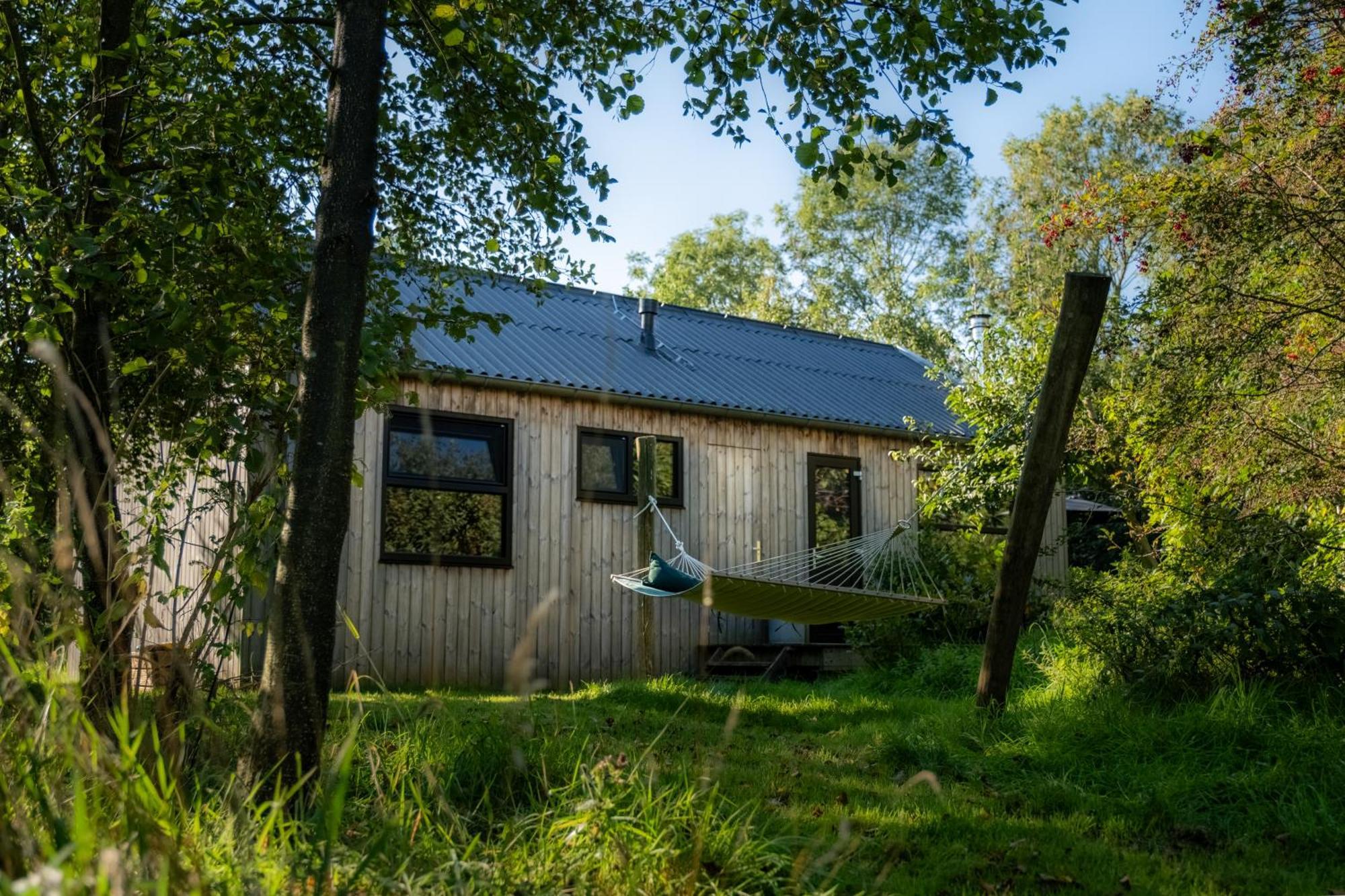 Pean-Buiten Waterlodges Nes  Extérieur photo